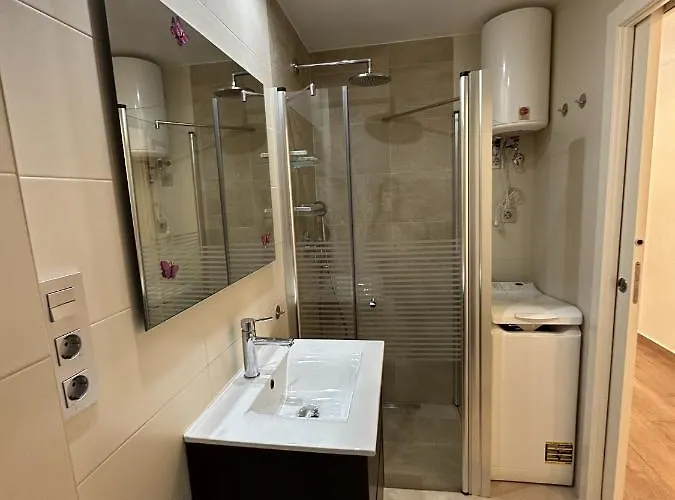 Monserrate F * Torrevieja