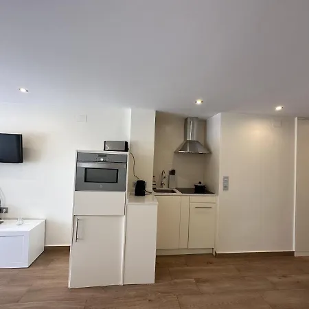 Monserrate F * Torrevieja