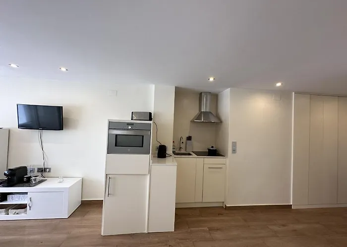 Monserrate F * Torrevieja